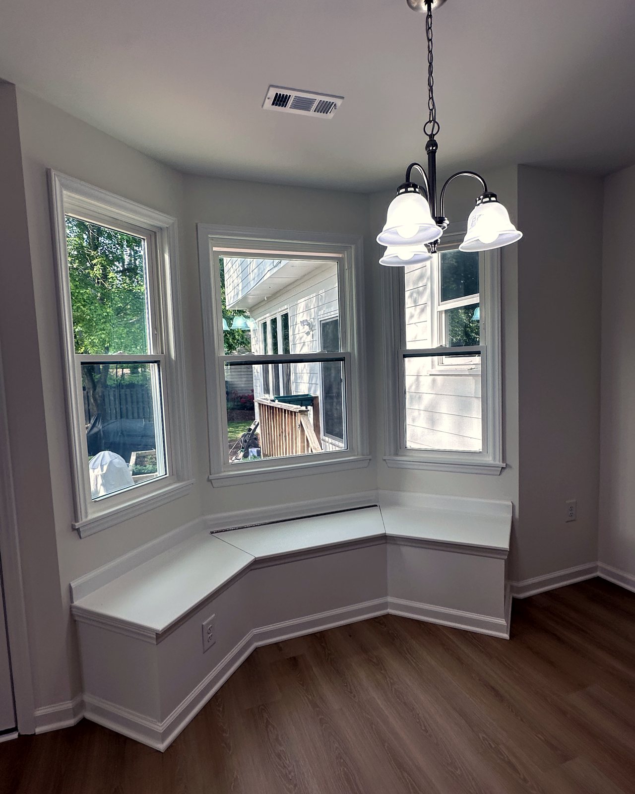Cove Creek in-law addition, bay window
